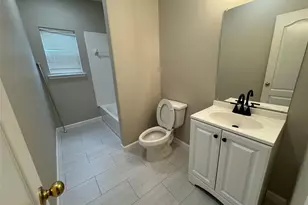 16519 Village View Trail, Sugar Land, TX 77498 - Photo 8