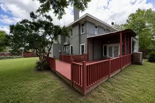719 N Resident St, Wharton, TX 77488 - Photo 32