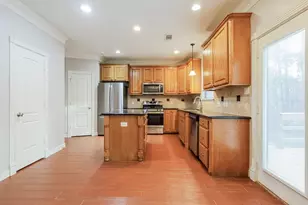 612 Spruce Dr, Conroe, TX 77302 - Photo 8