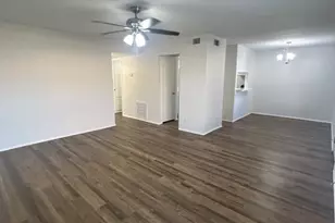 5550 N Braeswood Blvd, Houston, TX 77096 - Photo 8