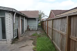 4734 Otterbury Dr, Houston, TX 77039 - Photo 12