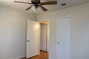 110 W Brenda St, Houston, TX 77076 - Photo 18