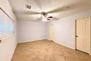 9019 Autumnsong Dr, Houston, TX 77064 - Photo 12