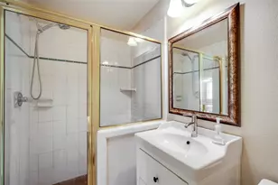 3135 Old Masters Dr, Sugar Land, TX 77479 - Photo 30