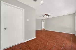 5319 Ridge Turn Dr, Houston, TX 77053 - Photo 14