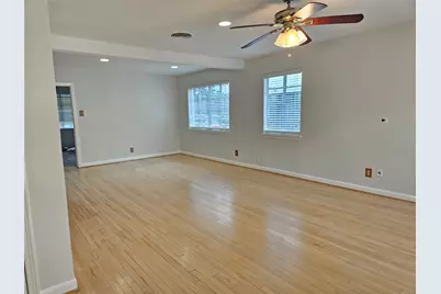 2049 Sheridan Street, Houston, TX 77030 - Photo 4