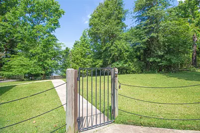 139 Grand Pine Loop, Livingston, TX 77351 - Photo 6