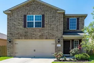 2522 Tracy Ln, Highlands, TX 77562 - Photo 1