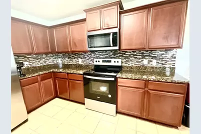 2522 Tracy Lane, Highlands, TX 77562 - Photo 16