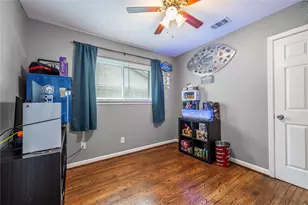 2409 Raspberry Ln, Pasadena, TX 77502 - Photo 16