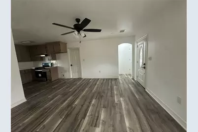 524 Magnolia Street, Lake Jackson, TX 77566 - Photo 4