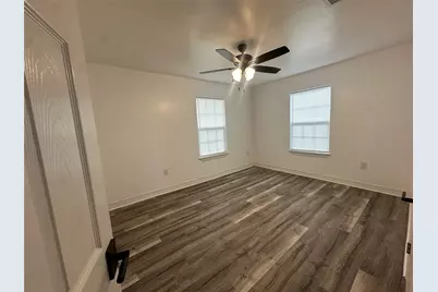 524 Magnolia Street, Lake Jackson, TX 77566 - Photo 8