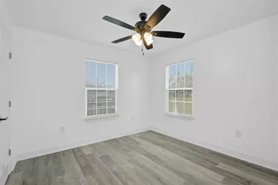 524 Magnolia Street, Lake Jackson, TX 77566 - Photo 20