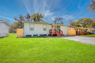 524 Magnolia St, Lake Jackson, TX 77566 - Photo 4