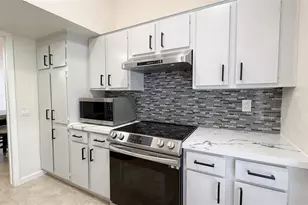 9809 Richmond Ave, Houston, TX 77042 - Photo 10