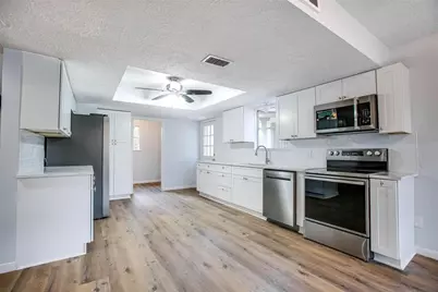 605 Jeff Davis Court, Conroe, TX 77302 - Photo 10