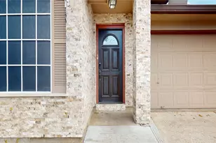 10835 Cayman Mist Dr, Houston, TX 77075 - Photo 2