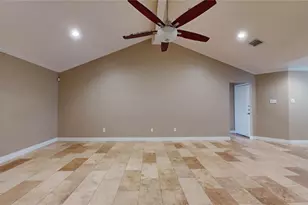 10835 Cayman Mist Dr, Houston, TX 77075 - Photo 14