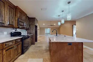 10835 Cayman Mist Dr, Houston, TX 77075 - Photo 8