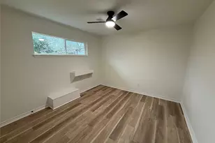 6210 Delany Rd, Hitchcock, TX 77563 - Photo 10