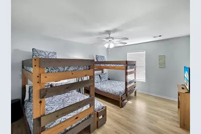 1387 Keith Avenue, Gilchrist, TX 77617 - Photo 28