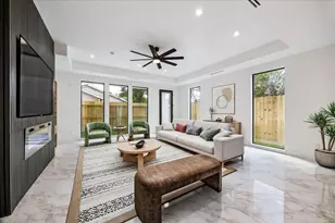 4710 Sharon St, Houston, TX 77020 - Photo 8