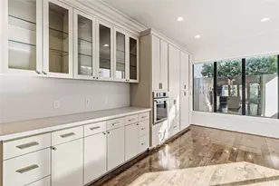 6011 Burgoyne Rd, Houston, TX 77057 - Photo 8