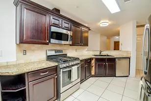 2902 Silent Dr, Sugar Land, TX 77498 - Photo 8