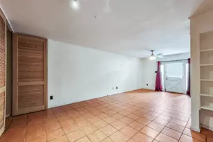 3131 Cummins St, Houston, TX 77027 - Photo 2