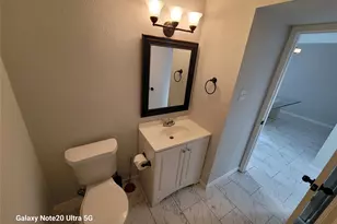 8046 Ellinger Ln, Houston, TX 77040 - Photo 10