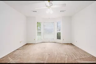 15014 Hollydale Dr, Houston, TX 77062 - Photo 12