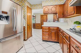 15014 Hollydale Dr, Houston, TX 77062 - Photo 10