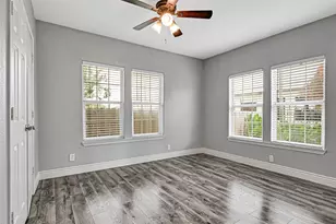 8005 Wiggins St, Houston, TX 77029 - Photo 18