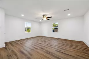 434 Barkley St, Houston, TX 77022 - Photo 4