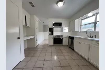 410 Cordell Drive, Crockett, TX 75835 - Photo 8