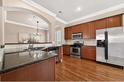 8810 Lakeshore Bend Drive, Houston, TX 77080 - Photo 16