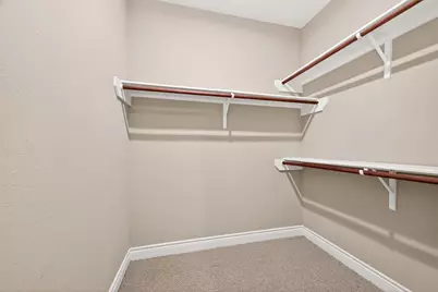8810 Lakeshore Bend Drive, Houston, TX 77080 - Photo 12