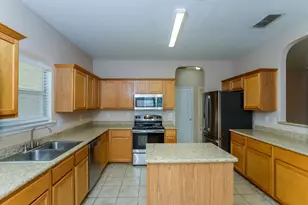 6119 Briscoe Leaf, San Antonio, TX 78253 - Photo 4