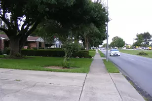 5751 Bellfort St, Houston, TX 77033 - Photo 4