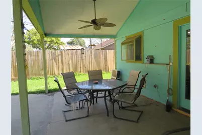 1112 N Heron Drive, Seabrook, TX 77586 - Photo 14