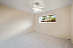 9766 Cedardale Dr, Houston, TX 77055 - Photo 28