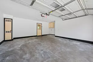 9766 Cedardale Dr, Houston, TX 77055 - Photo 32