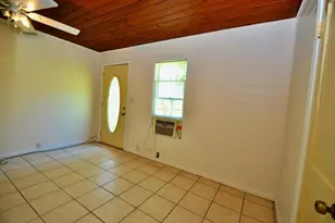 1807 Bell St, Dayton, TX 77535 - Photo 10