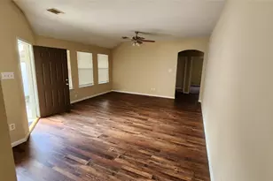 5443 Evergreen Canyon Rd, Houston, TX 77066 - Photo 6