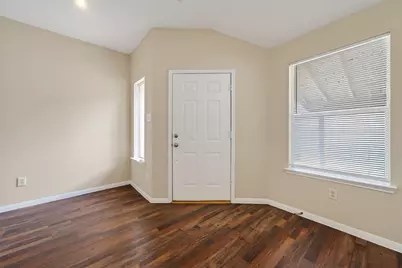 5443 Evergreen Canyon Road, Houston, TX 77066 - Photo 10