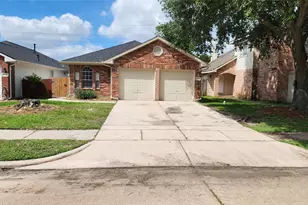 5443 Evergreen Canyon Rd, Houston, TX 77066 - Photo 1