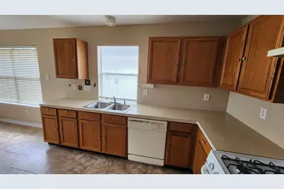 5443 Evergreen Canyon Road, Houston, TX 77066 - Photo 10