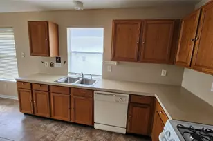 5443 Evergreen Canyon Rd, Houston, TX 77066 - Photo 10