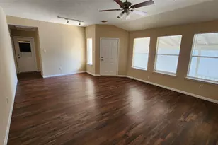 5443 Evergreen Canyon Rd, Houston, TX 77066 - Photo 8