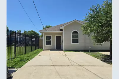 3702 Wylie Street #B, Houston, TX 77026 - Photo 2